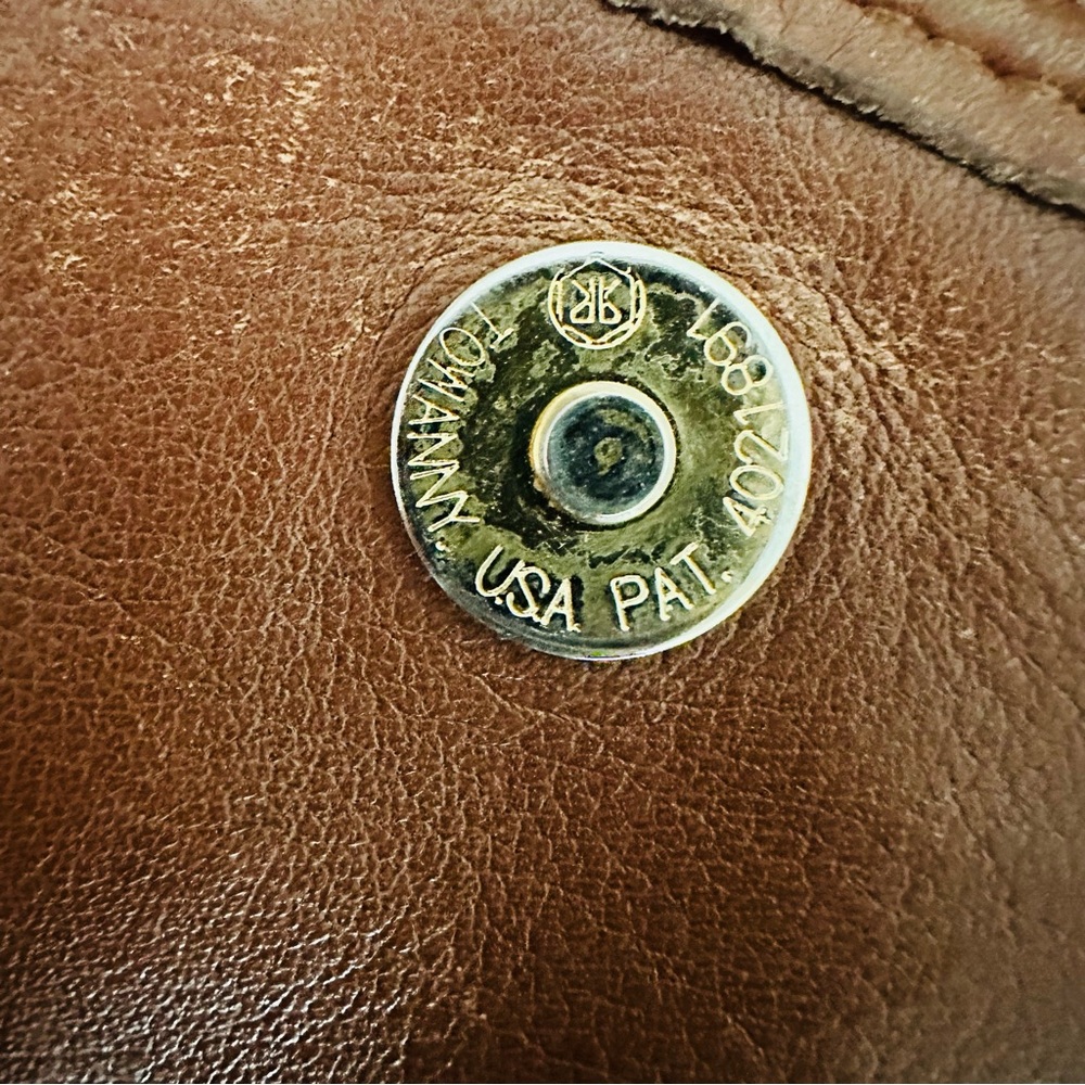 SOLD. Vintage Coach Leather Bag Flap Magnetic Closure 90s - Picture 11 of 15